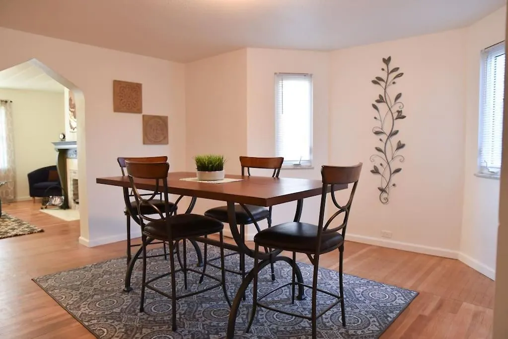 Relax & Feel At Home During Your Pittsburgh Stay 0*,